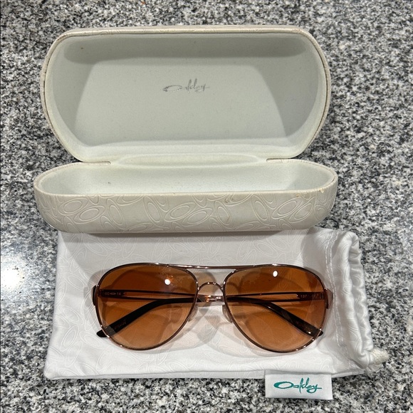 Oakley Caveat Sunglasses - Picture 1 of 5